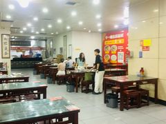 -牛一嘴·兰州牛肉面·大盘鸡(财富中心店)
