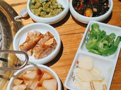 -小花花炭火烤肉·十五年延吉风味(左家庄店)
