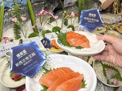 -雍容荟帝王蟹活龙虾展台自助(IFS黑金店)