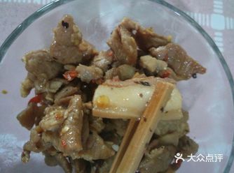 生活总得尝点鲜之来个小炒肉吧