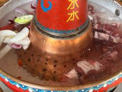 -毛辣果·贵州红酸汤牛肉火锅(西单店)