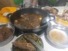 -运气牛自助酱大骨火锅(南京东路店)