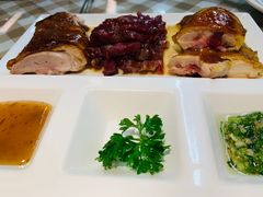 -新大咀港式茶餐厅(宝山万达店)