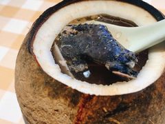 原只椰子炖乌鸡-珍味汤馆·潮汕家乡菜(保利文化广场店)