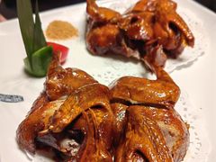金牌乳鸽-煲王粤菜餐厅(中侨中心店)