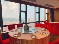-景月阁空中食府(希尔顿酒店)