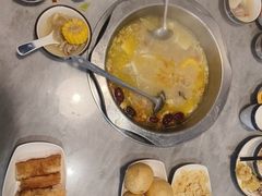-光头药膳鸡(莱茵小镇店)