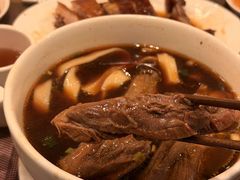 红烧牛肉台湾刀削面-中国厨房/台湾牛肉面