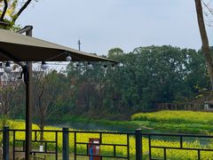 -茅草房·河畔园林火锅