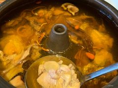 -云海肴·汽锅鸡·云南菜(天山百盛优客店)