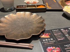 -铭牛烧肉·和牛海鲜自助(高新月牙湖店)