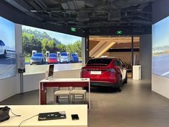-TESLA 特斯拉(上海太古汇体验店)