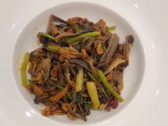 -新丁香海鲜酒店(银海商贸城店)