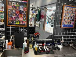 -Devilhands Barbershop男士理容店