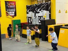 -BBR运动馆·跑酷障碍竞技·体适能·平衡车(琶洲店)