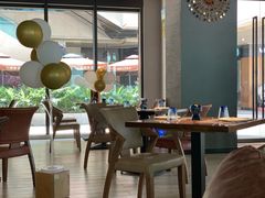 靠窗位-巴别塔法餐舍(合作路店)