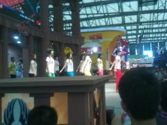 内景-东浩兰生上海世博展览馆