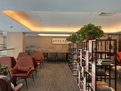 -深圳龙华大浪商业中心亚朵X酒店