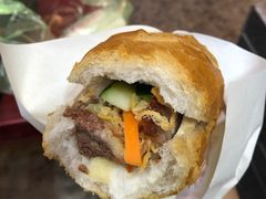 -Bánh Mì Huynh Hoa