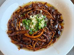 响油鳝丝-侬佳蒸菜馆(听潮店)