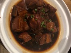 阿婆红烧肉-荣小馆(椒江青悦城店)
