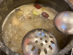 -鲁朗纳麦石锅鸡庄园