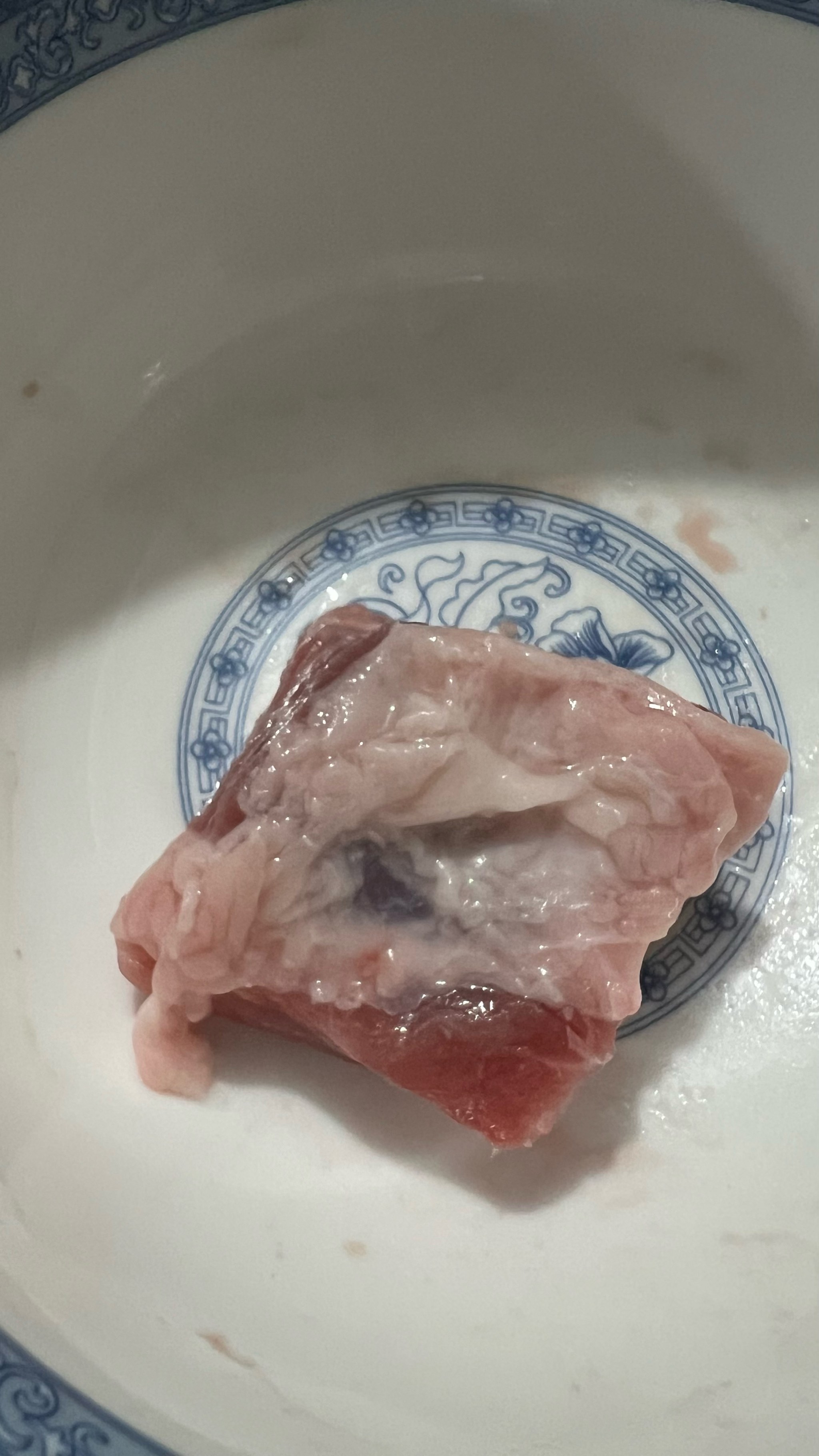 肉里有个黑点挤不出来图片