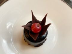 -Salon de Ville浦江汇(上海外滩华尔道夫酒店店)