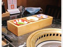 -山川小町·极番烧肉(新地假日广场店)