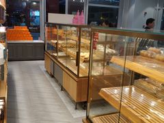面包甜点陈列柜-面包新语(无锡M会员店)