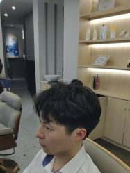 -D.G造型·烫发染发接发