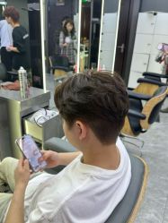 -藤野造型烫发染发