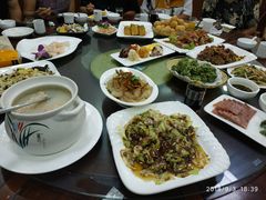 -六和聚传统烤鸭.天津菜(和平店)