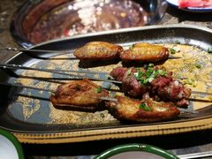 -沪小二炭火蛙锅(淮海中路美食不夜城店)