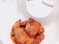 上海熏鱼-老正兴菜馆(福州路店)