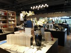 -光海书局(南京东路第一百货店)