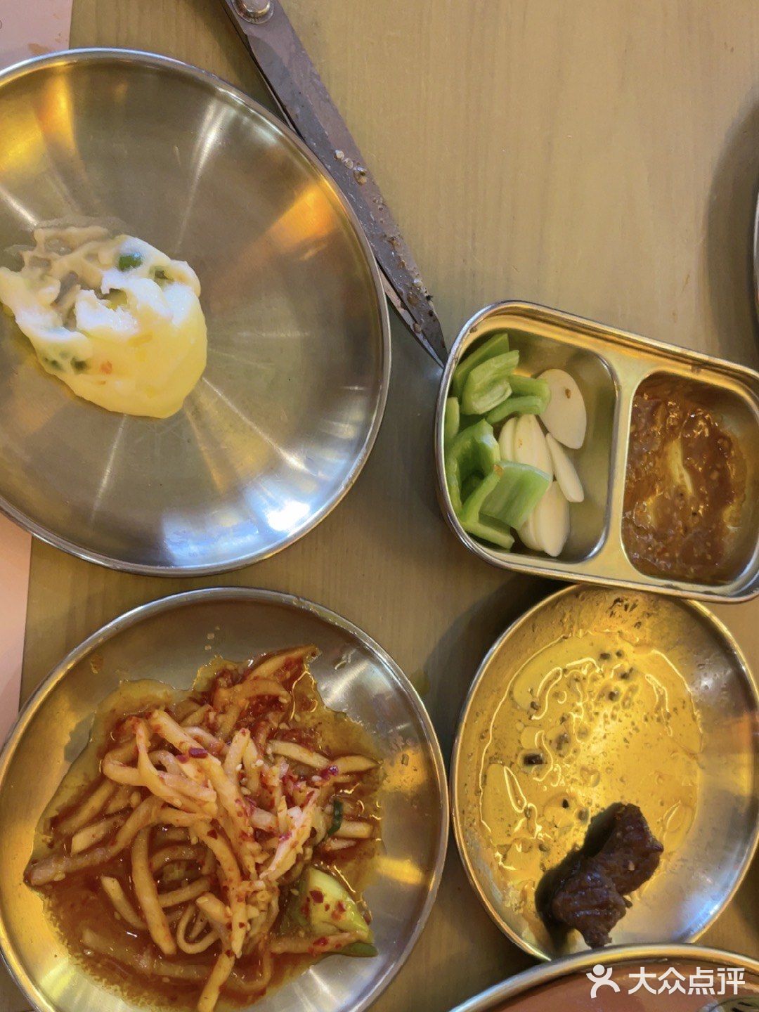 裕华万达三楼,扶梯上来就到了很好找!