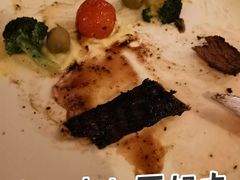 碳烤肉眼牛排及秘制牛排汁-WOLFGANG PUCK KITCHEN & BAR(迪士尼小镇店)
