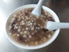 -芳婆糕团店(王府大街店)