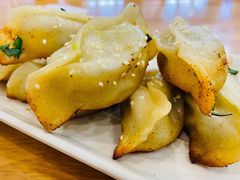 牛肉鍋貼-小姜锅贴(凤凰街店)