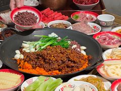 -沸炉重庆老火锅(军事博物馆店)