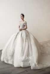-Lady  Jane高端婚纱礼服馆