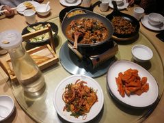 -关东小磨东北菜(上海长风大悦城店)
