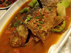 -臻鲜燕海鲜融合餐厅(金陵style店)