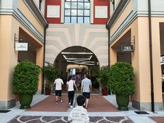 -佛罗伦萨小镇广佛名品奥特莱斯(疏港路店)