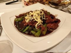 瑞士汁湿炒牛河-太平馆餐厅(尖沙咀店)