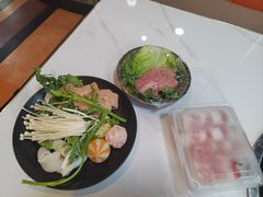 -尚品海鲜肥牛自助火锅(湖明店)