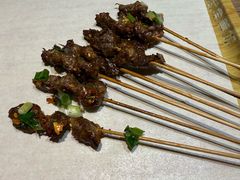 -街角等你.大连海鲜烧烤.经典铁板海鲜串(西安路店)