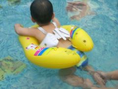 -乐悠游亲子游泳俱乐部