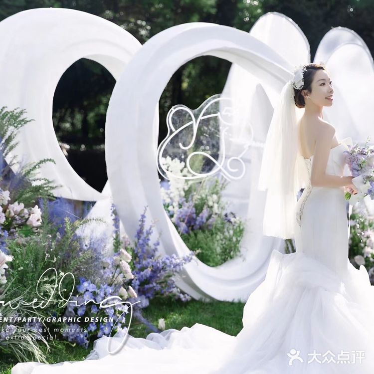 昆明婚礼｜昆明户外草坪婚礼